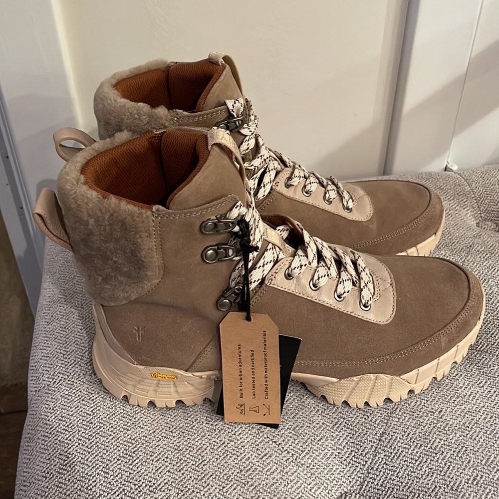 Frye Women’s Brit Hiker Hiking Boot